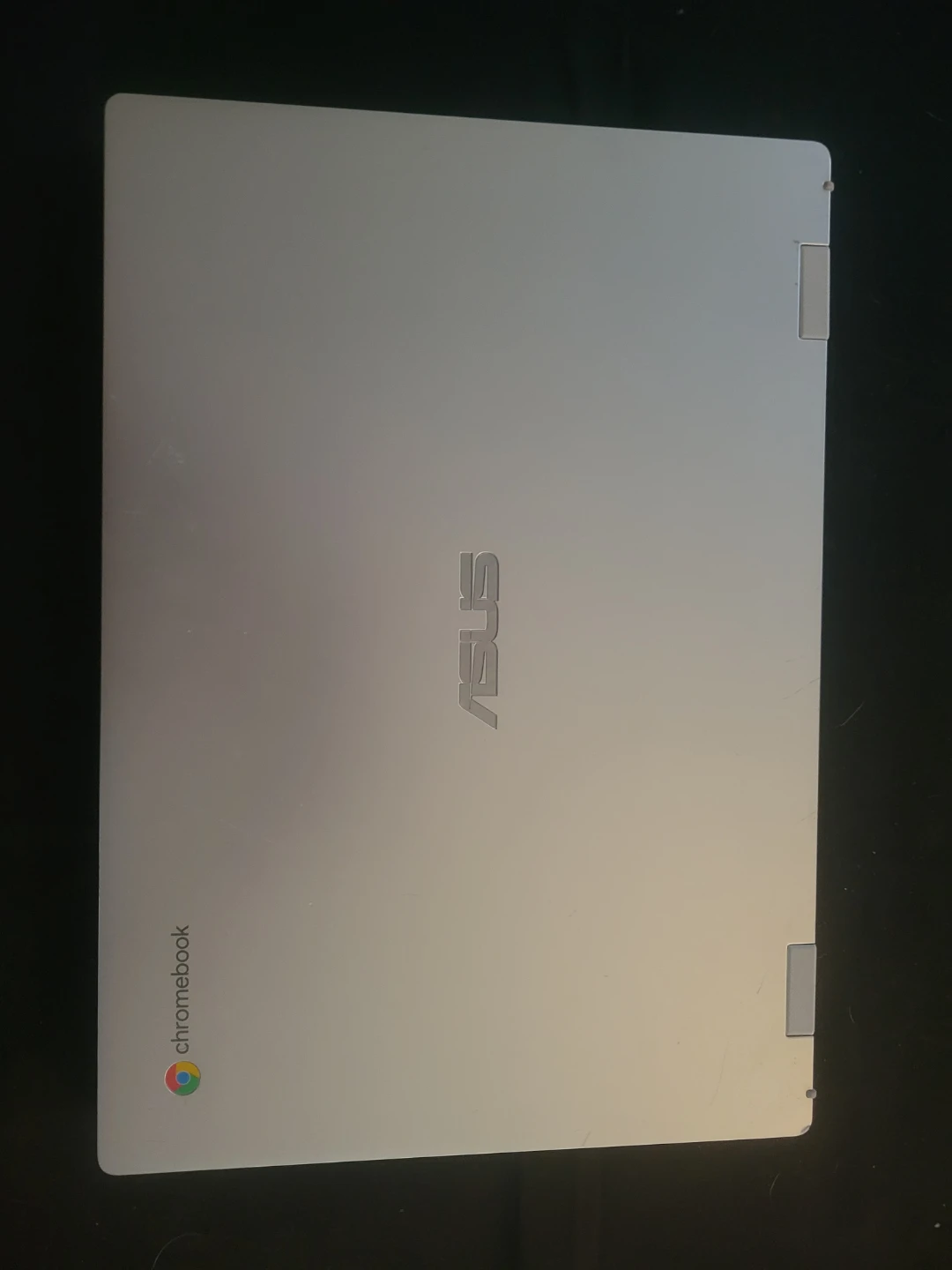 Asus chromebook and carrying case