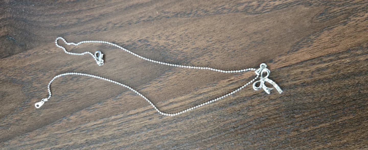 Silver Bow Necklace