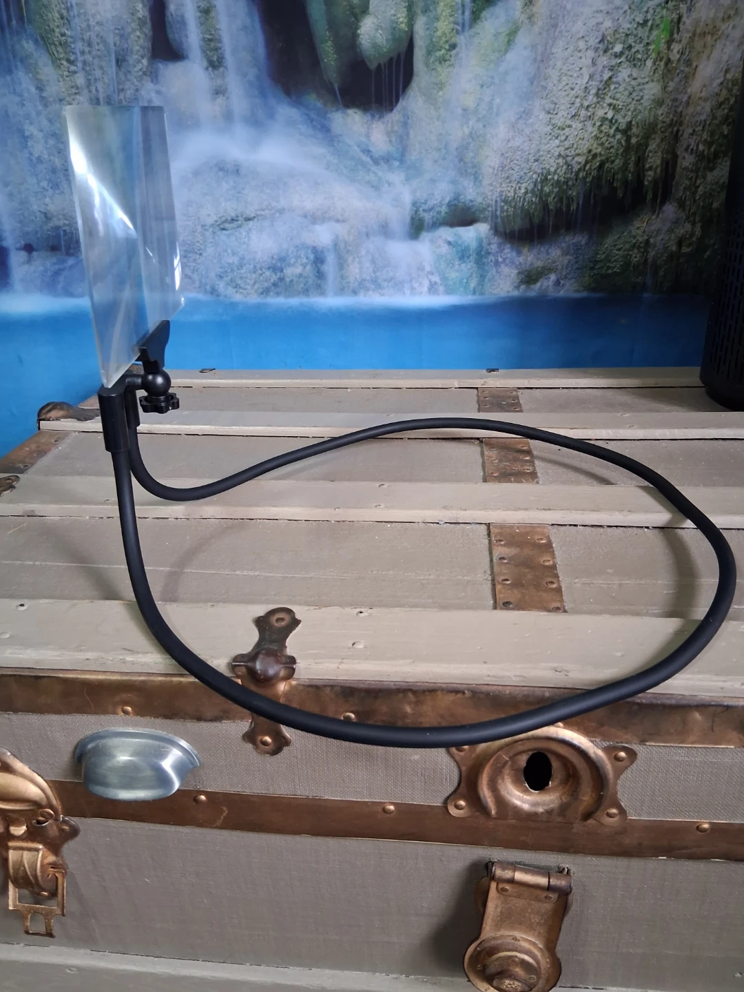 Black Neck Hanging Screen Magnifier - photo 4