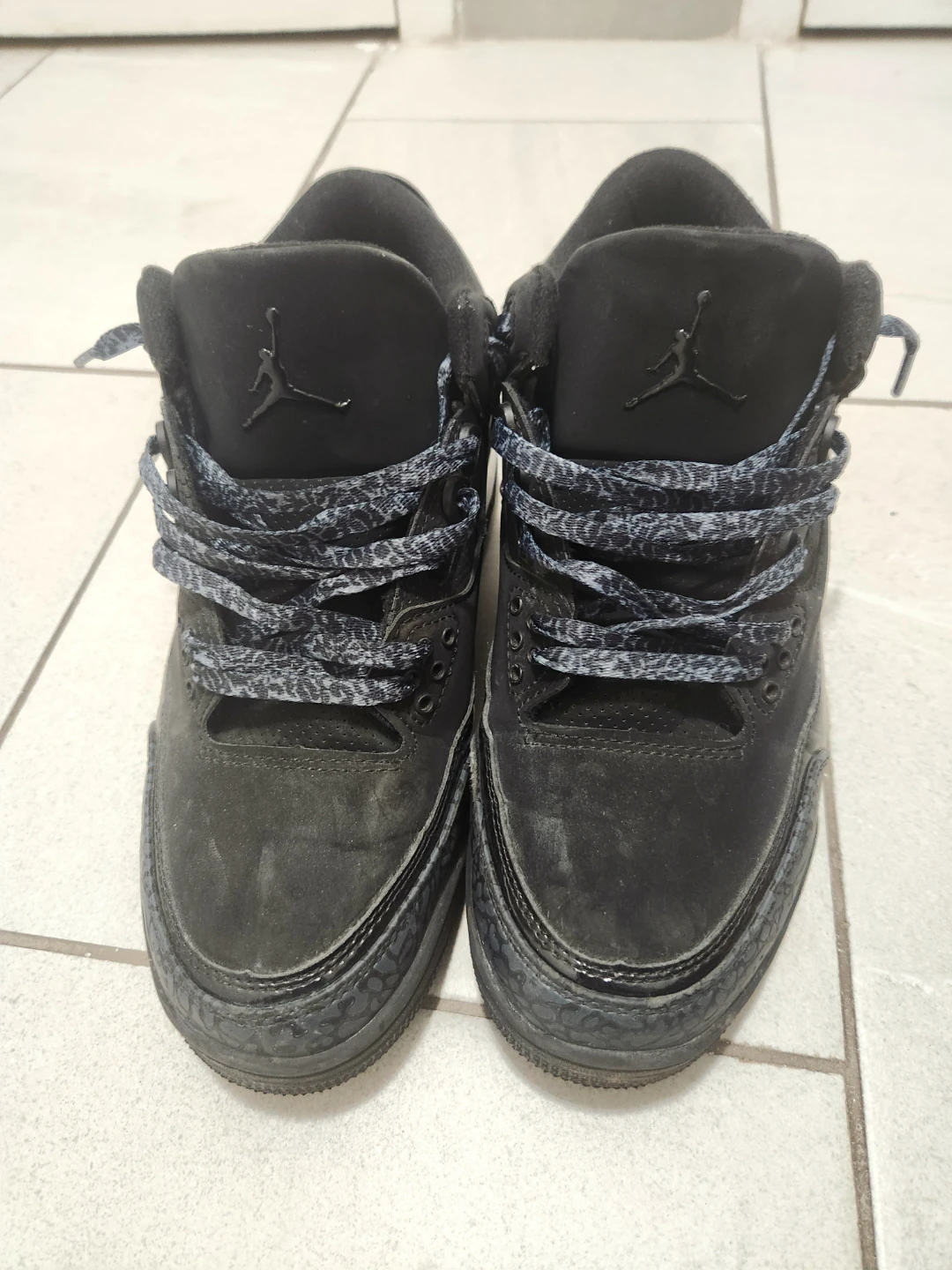 Jordan 3 Retro Sneakers