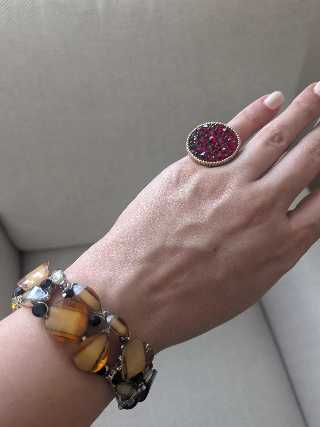 Stretchy bracelet with statement ring, teal jewelry box - photo 2