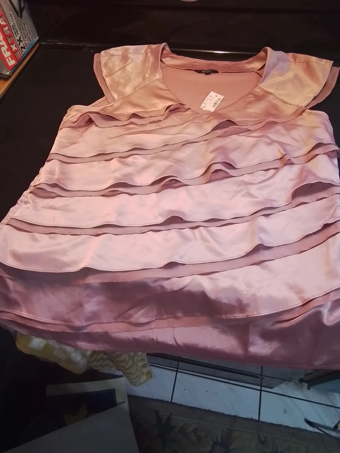 Reitmans Pink Ruffled Top - Size L/G