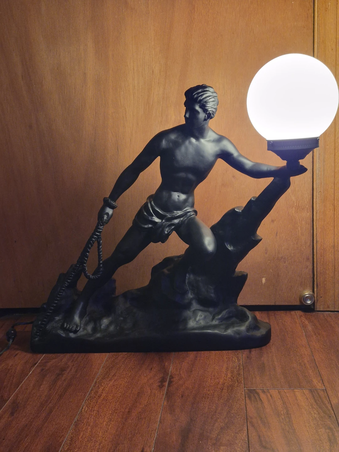 Vintage Art Deco Revival Lamp - photo 2