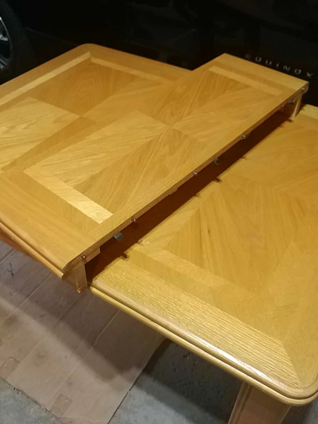 Good Used Kitchen Table - photo 3