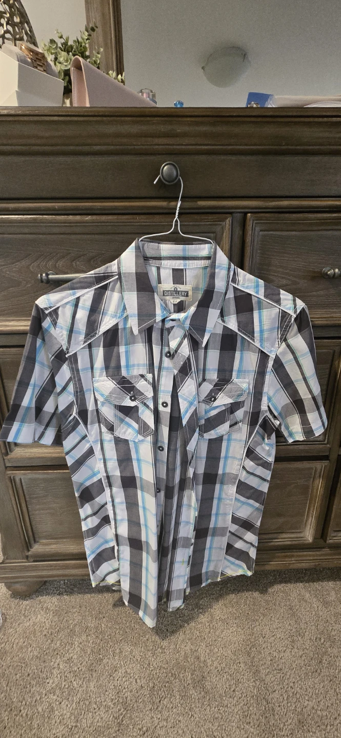 Men's Short Sleeve Shirts - photo 3