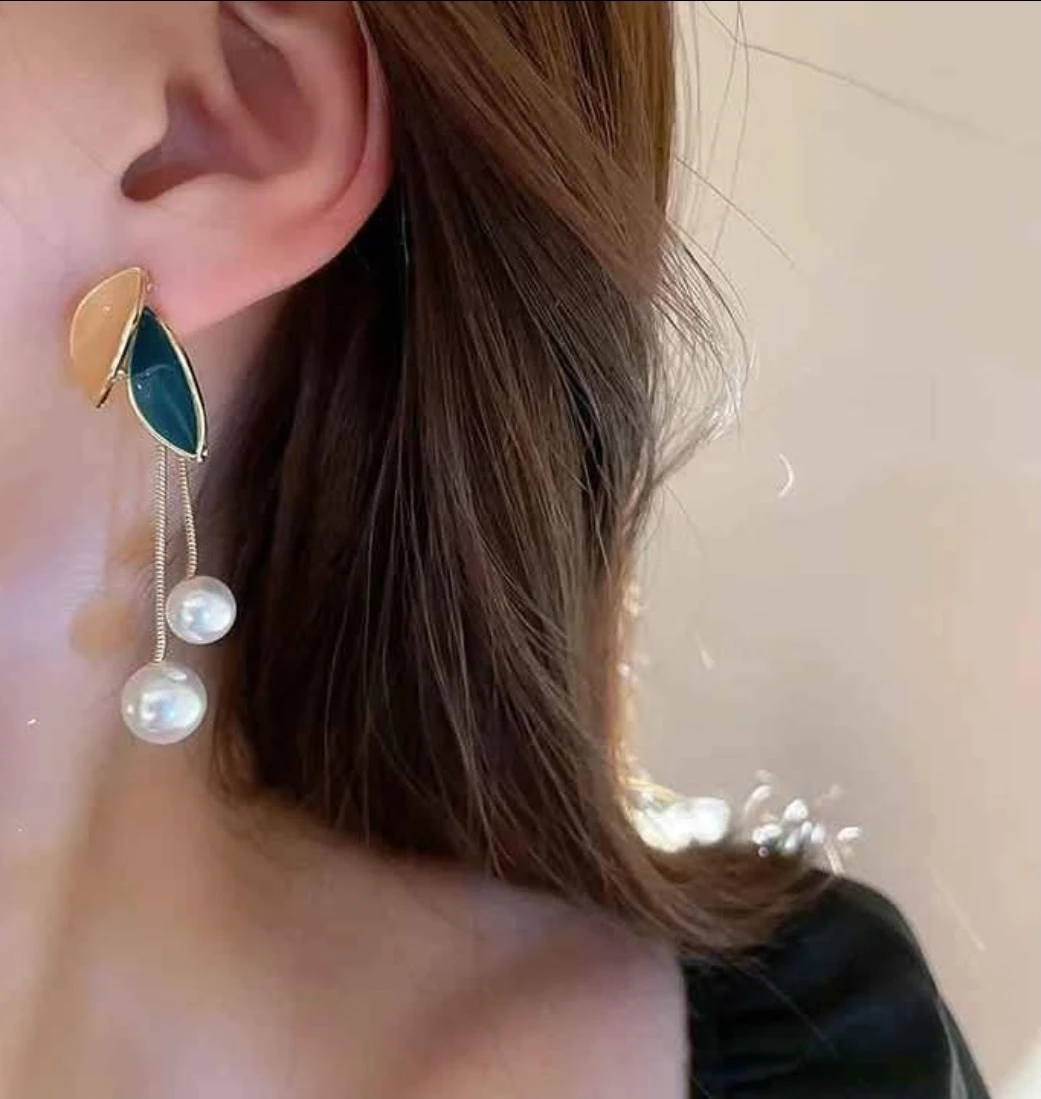 Drop Earrings with Pearls and green and orange Leaves Design - photo 4