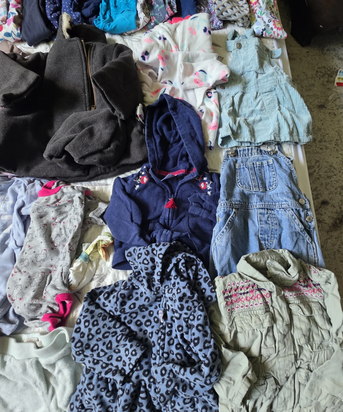 Large lot baby girl 12 month 80 pieces for 50 - photo 4