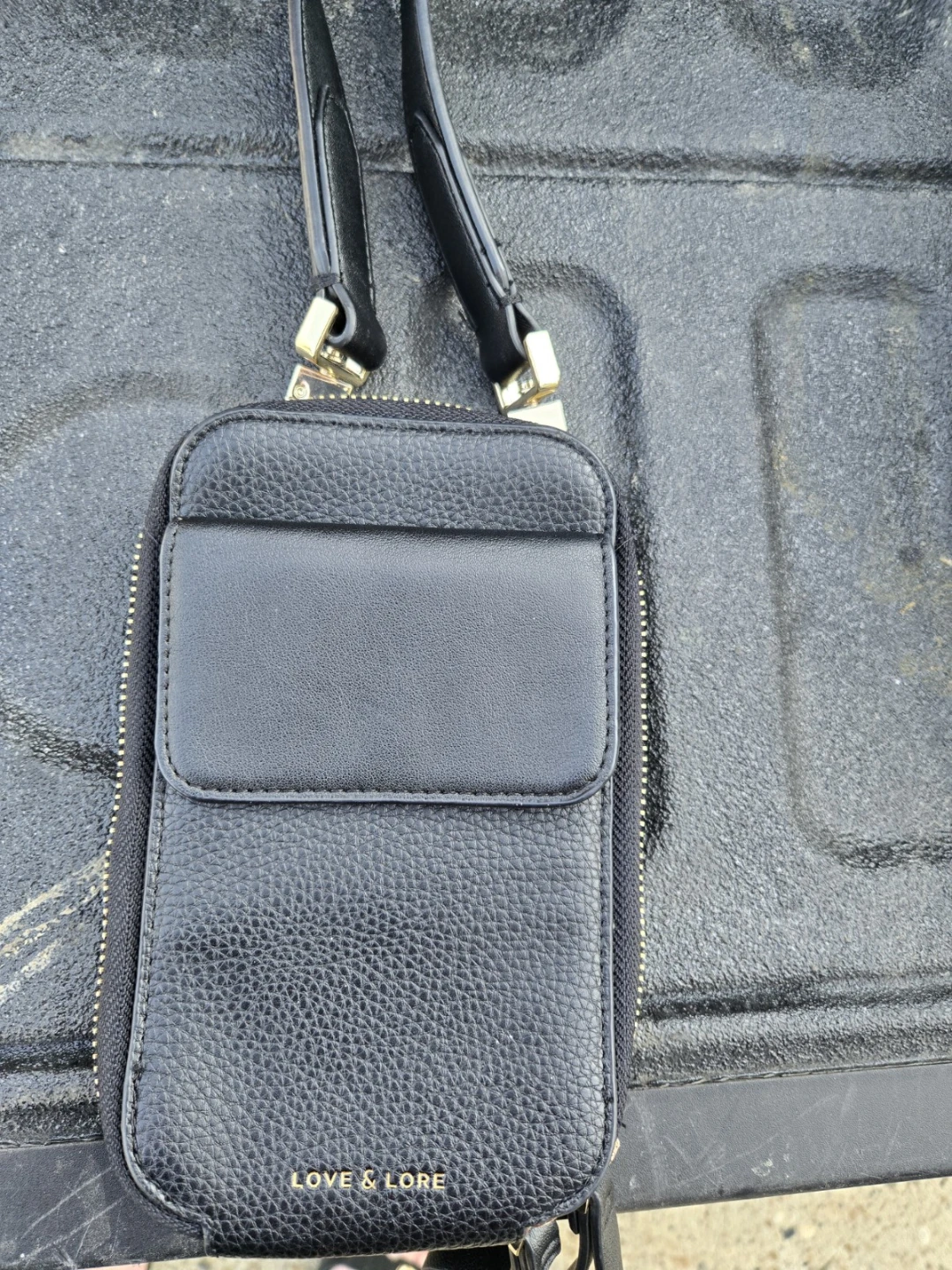 LOVE & LORE Black Crossbody Phone Bag - photo 2