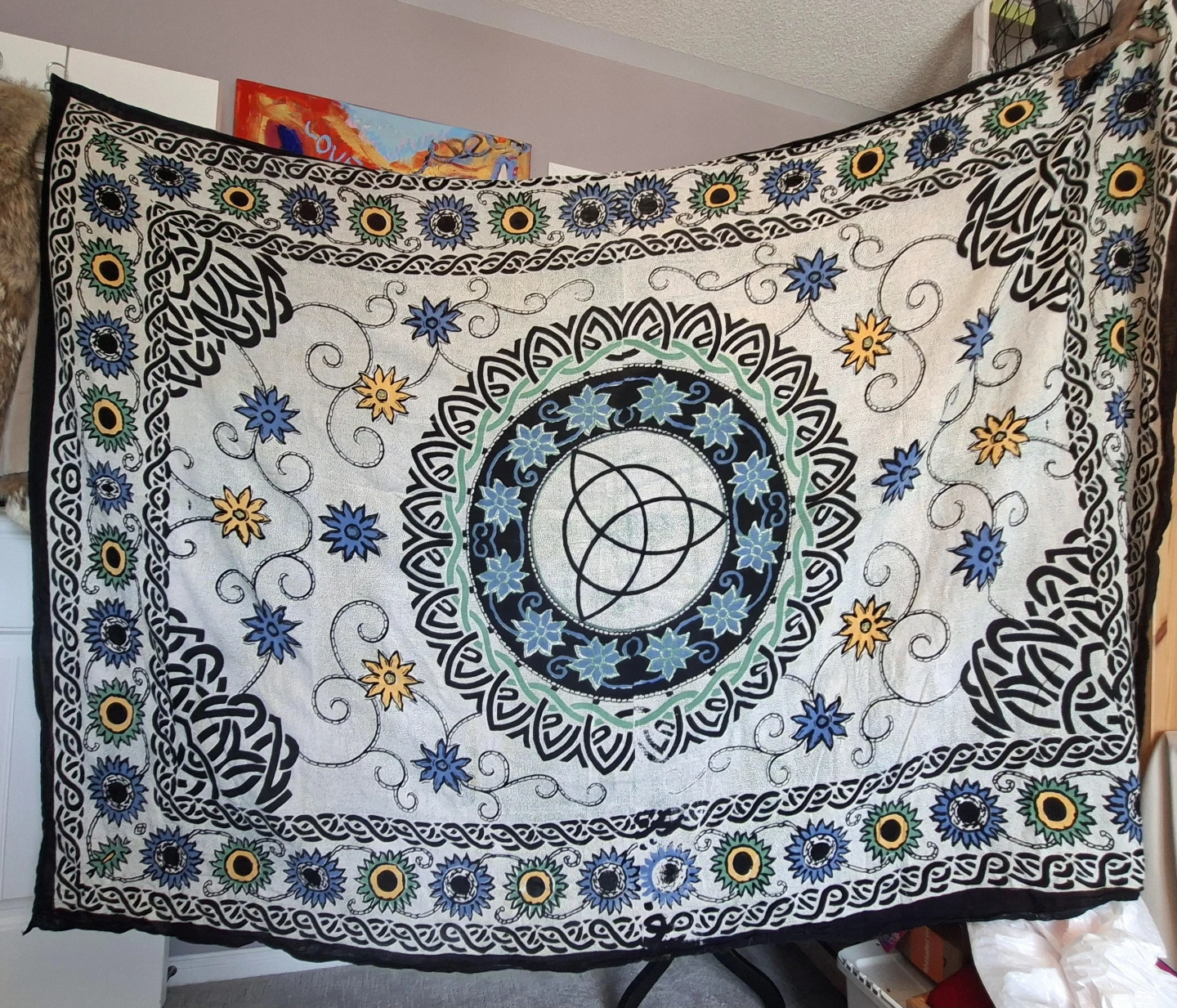 Large Celtic Knot Triquetra Mandala Tapestry | 100% Cotton 94x64