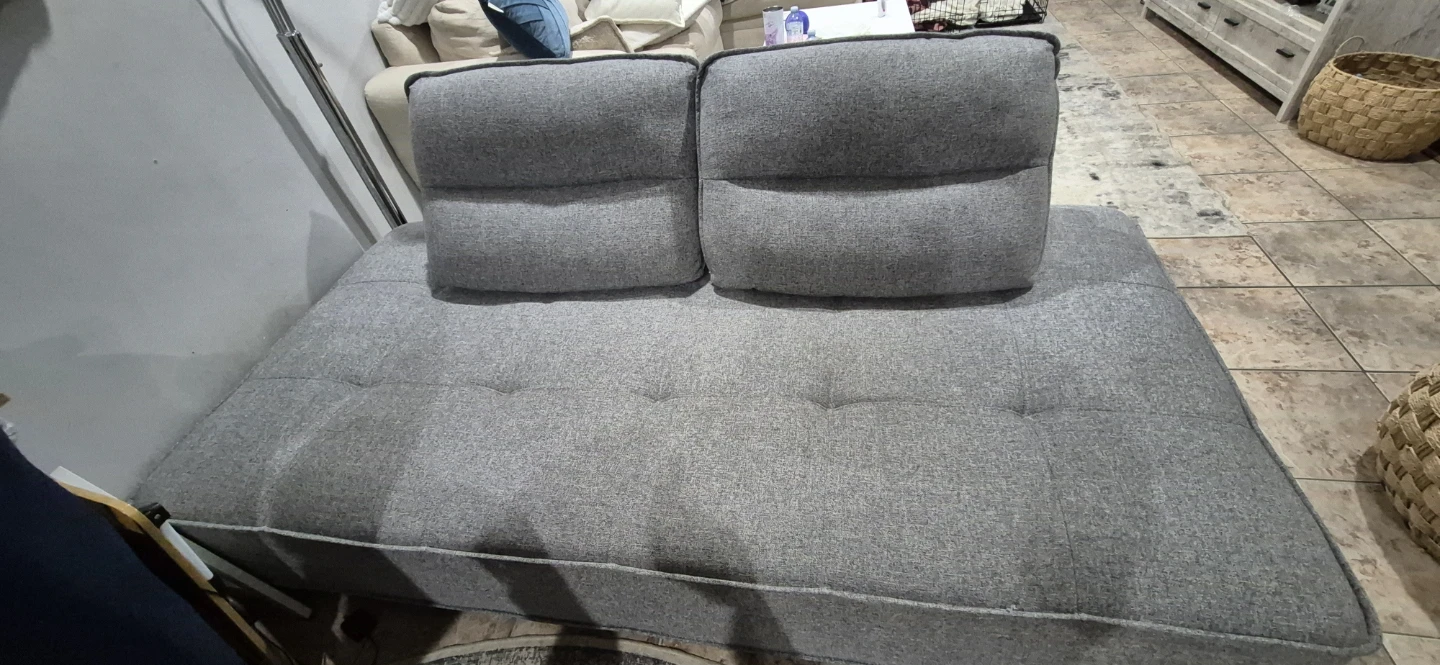 Grey daybed with two back pillows - photo 2
