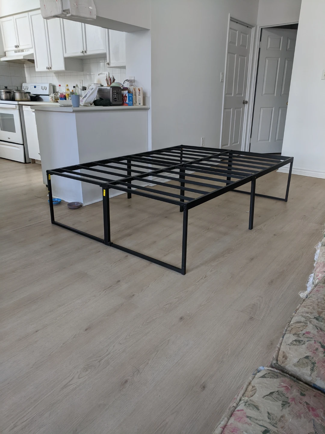Double bed frame (delivery free) - photo 2