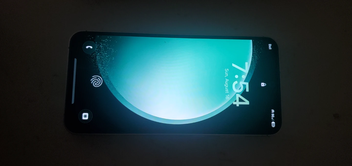 Samsung Galaxy S23 FE - photo 2