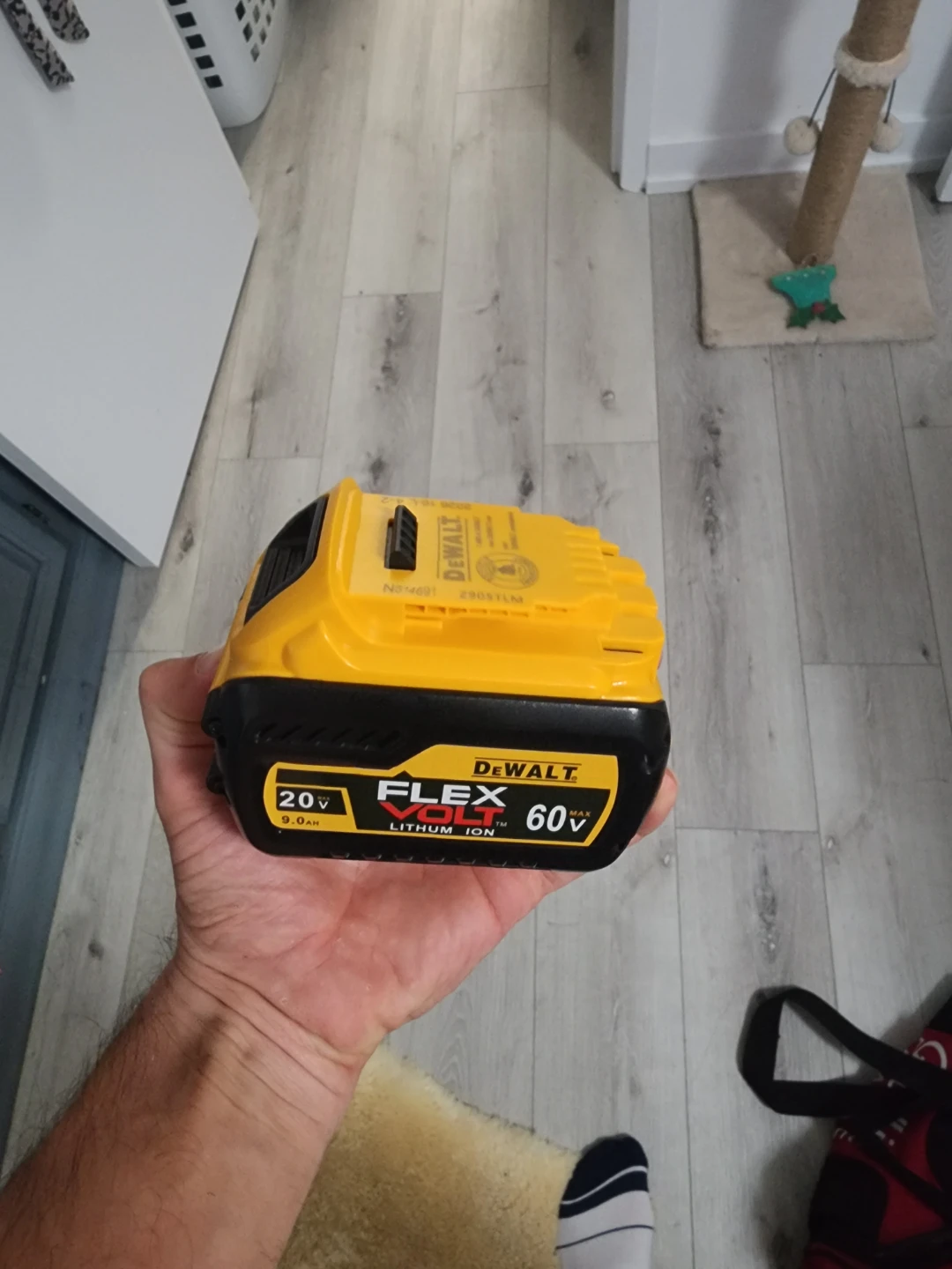 DeWalt FLEXVOLT 60V MAX 9.0Ah Lithium Ion Battery