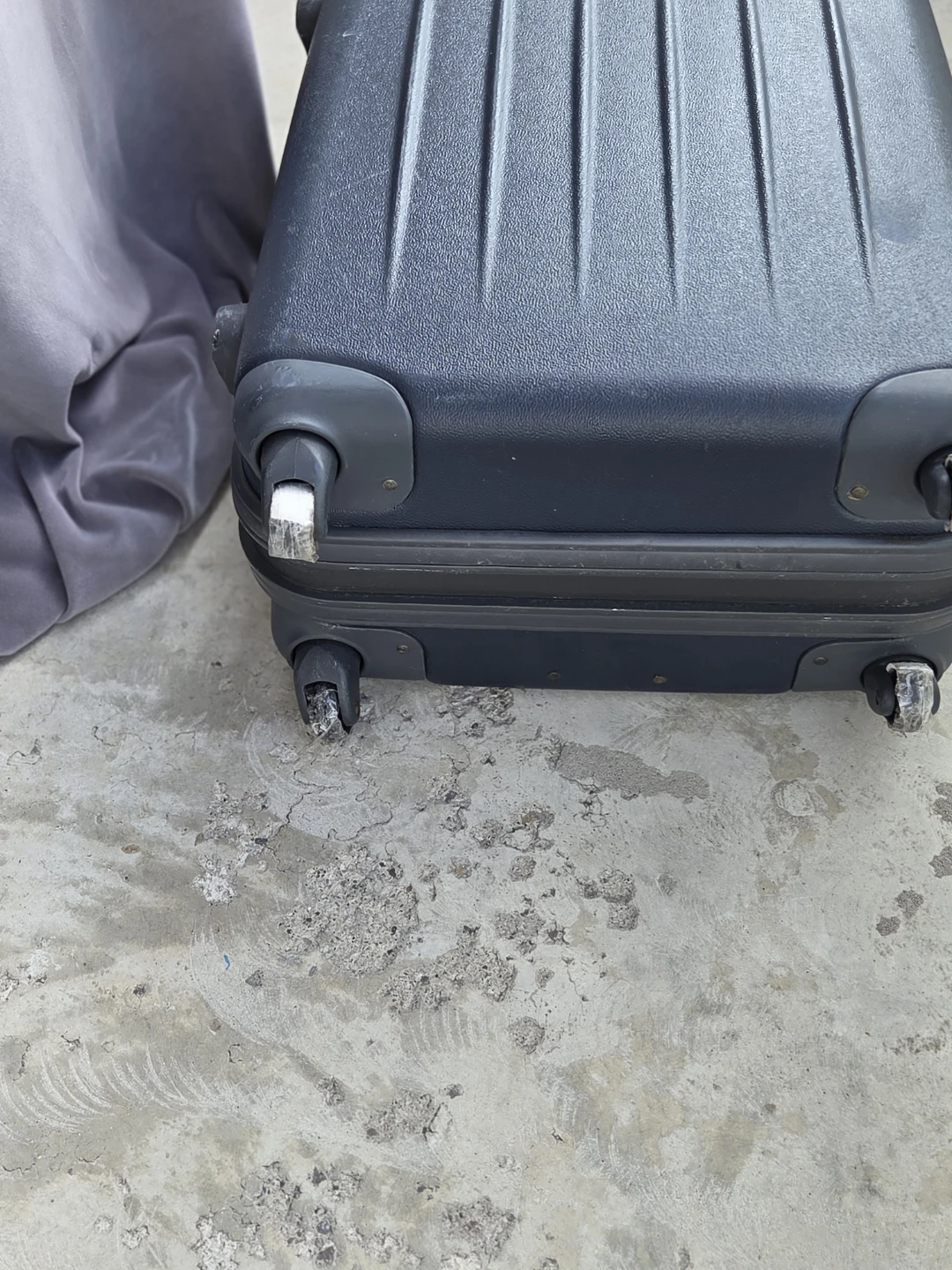 American Tourister Dark Blue Hardside Spinner Luggage - photo 4