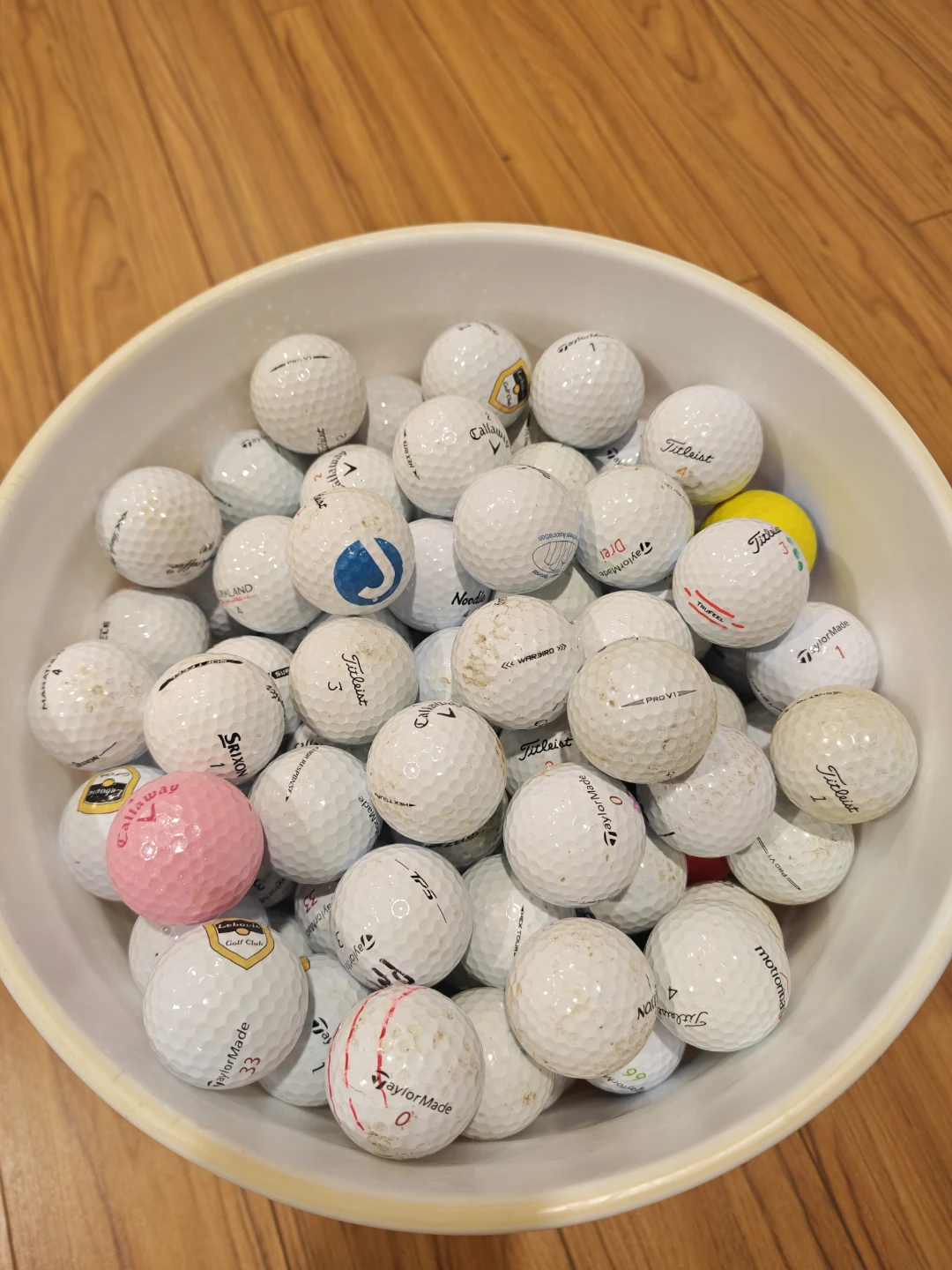 Mixed Brand Bucket of Golf Balls