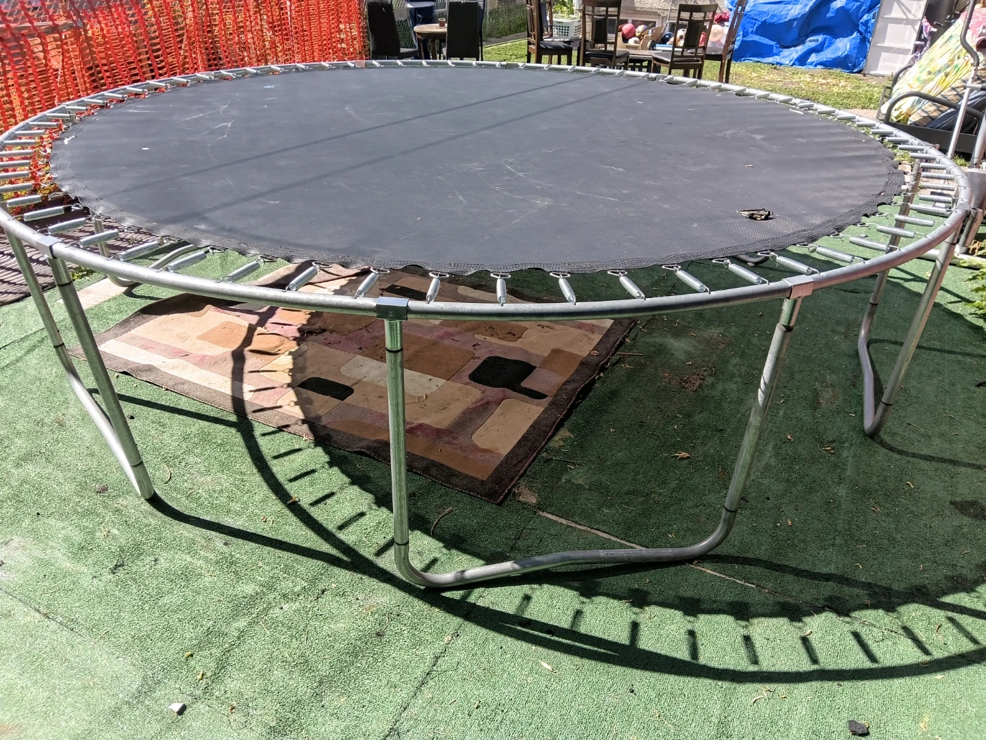 Round Trampoline - photo 2