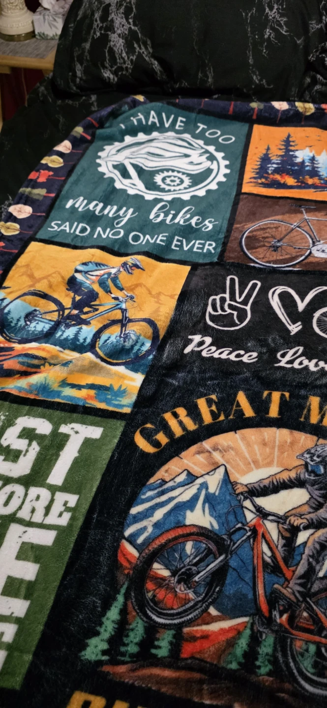 Bicycle Themed Fleece Blanket - photo 3