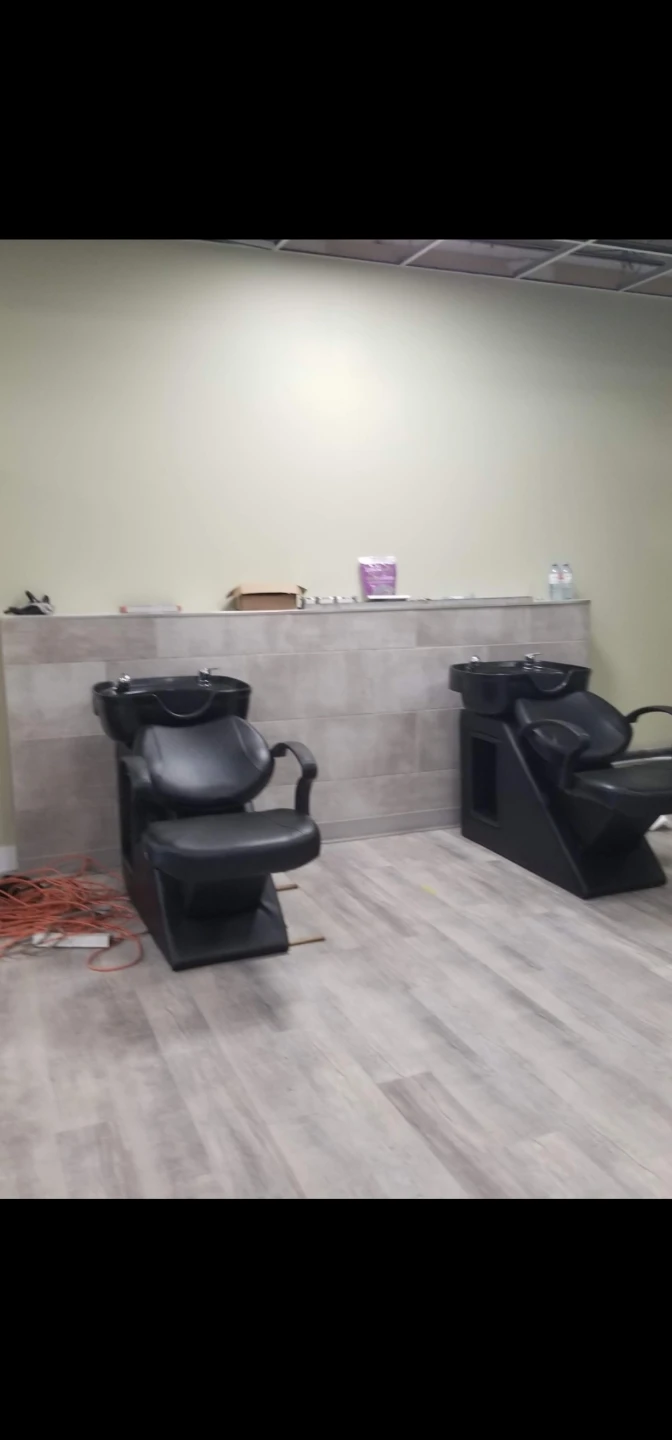 Black reclining Shampoo Chair with Sink - photo 3