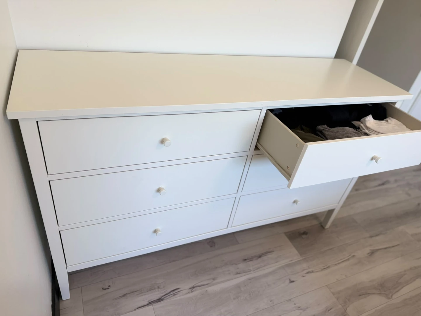 IKEA GULLABERG 6-Drawer DRESSER White - photo 3