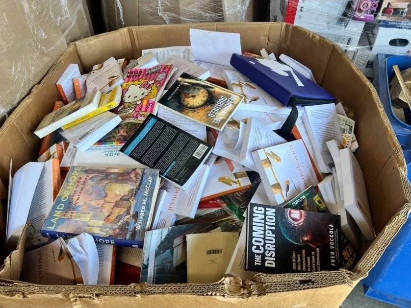 Books-pallet