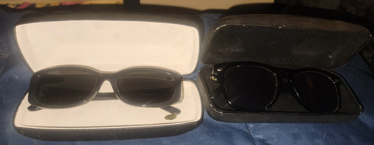 2 sets of blk sunglasses