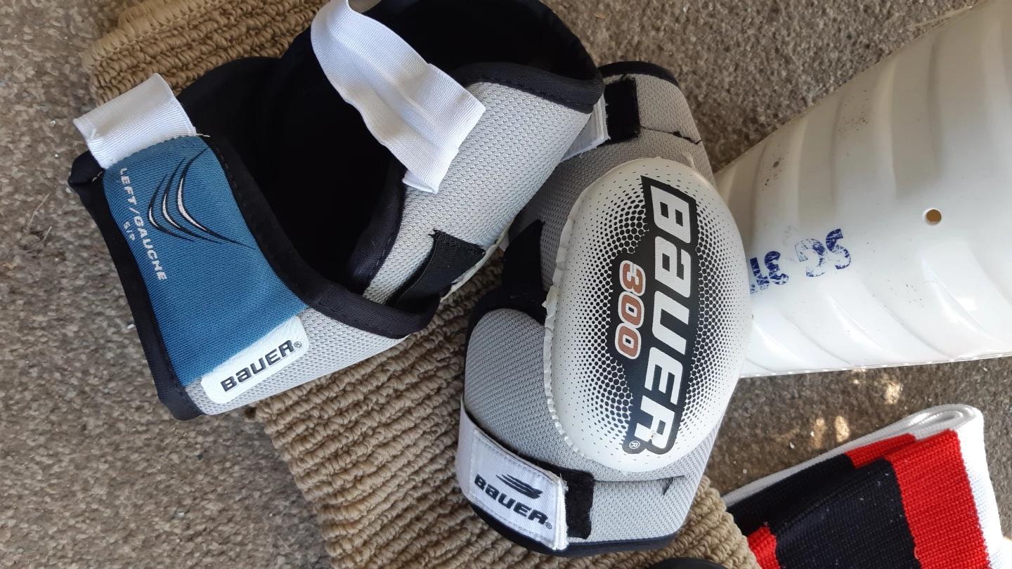 JOFA Hockey Shin Guards and CCM Hockey Equipment - photo 4