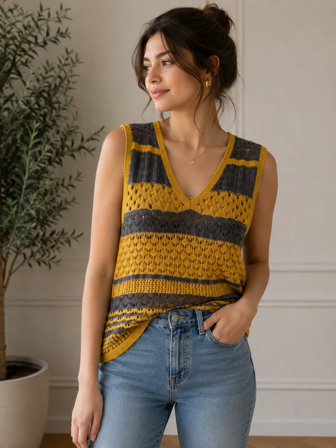 NEW Sleeveless Sweater - Yellow & Grey Size XXL