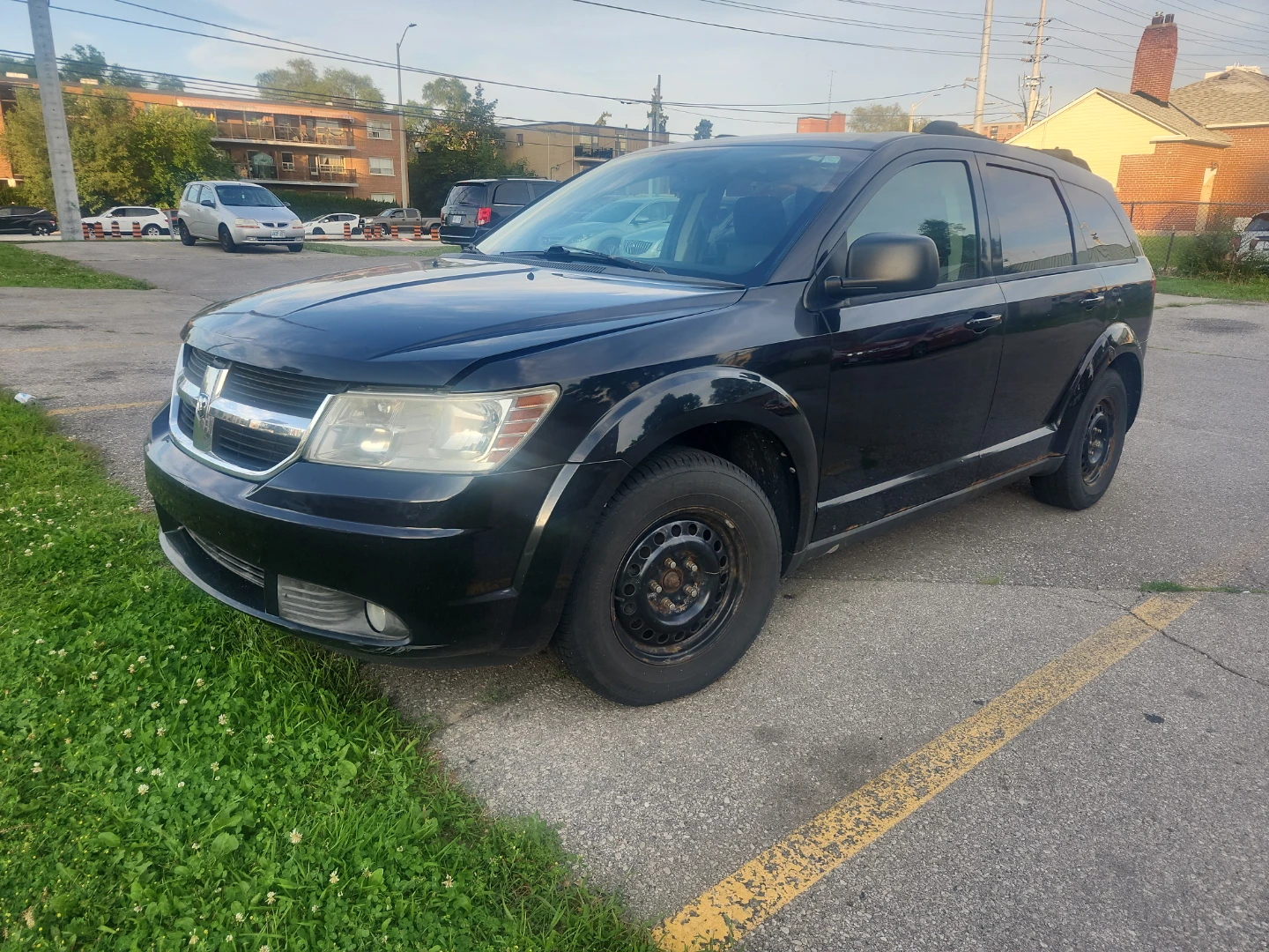 2009 Dodge Journey SXT  have 4 summer tires  4 CYLENDR