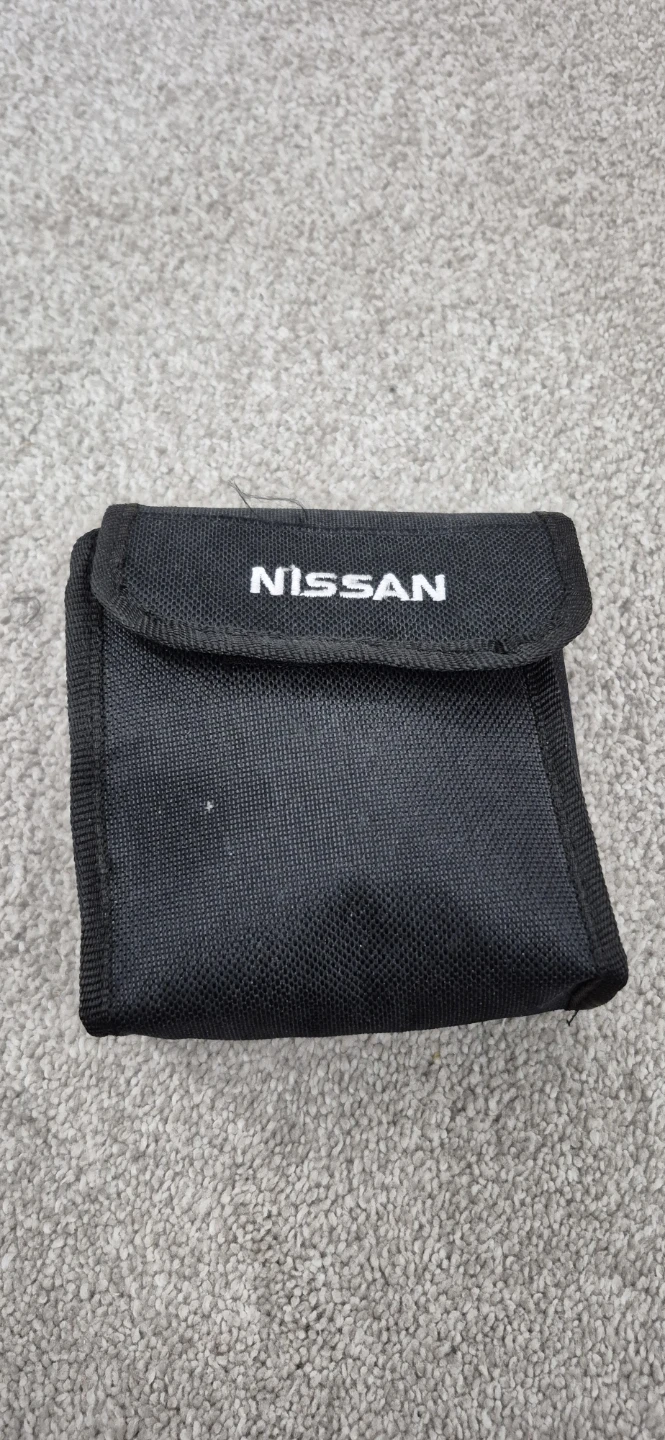 Nissan Binoculars with Case - photo 2