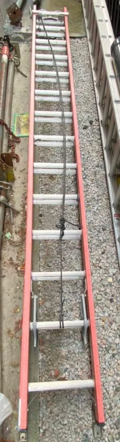 Louisville Fiberglass Extension Ladder