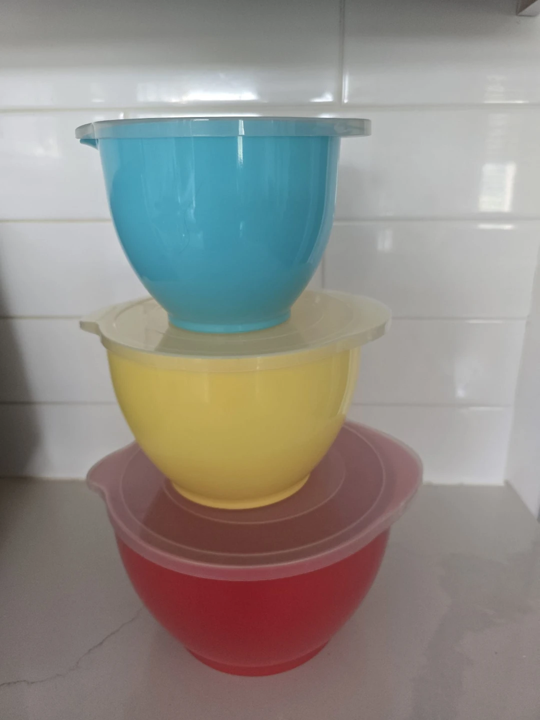 Master Chef Plastic Mixing Bowls with Lids (3-pc set) - photo 2