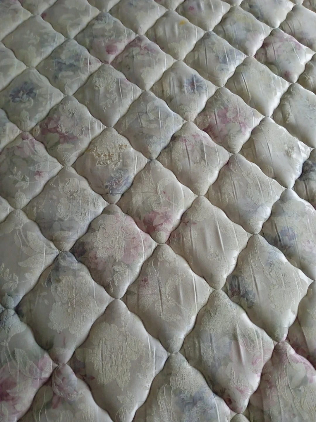 King size mattress - photo 3