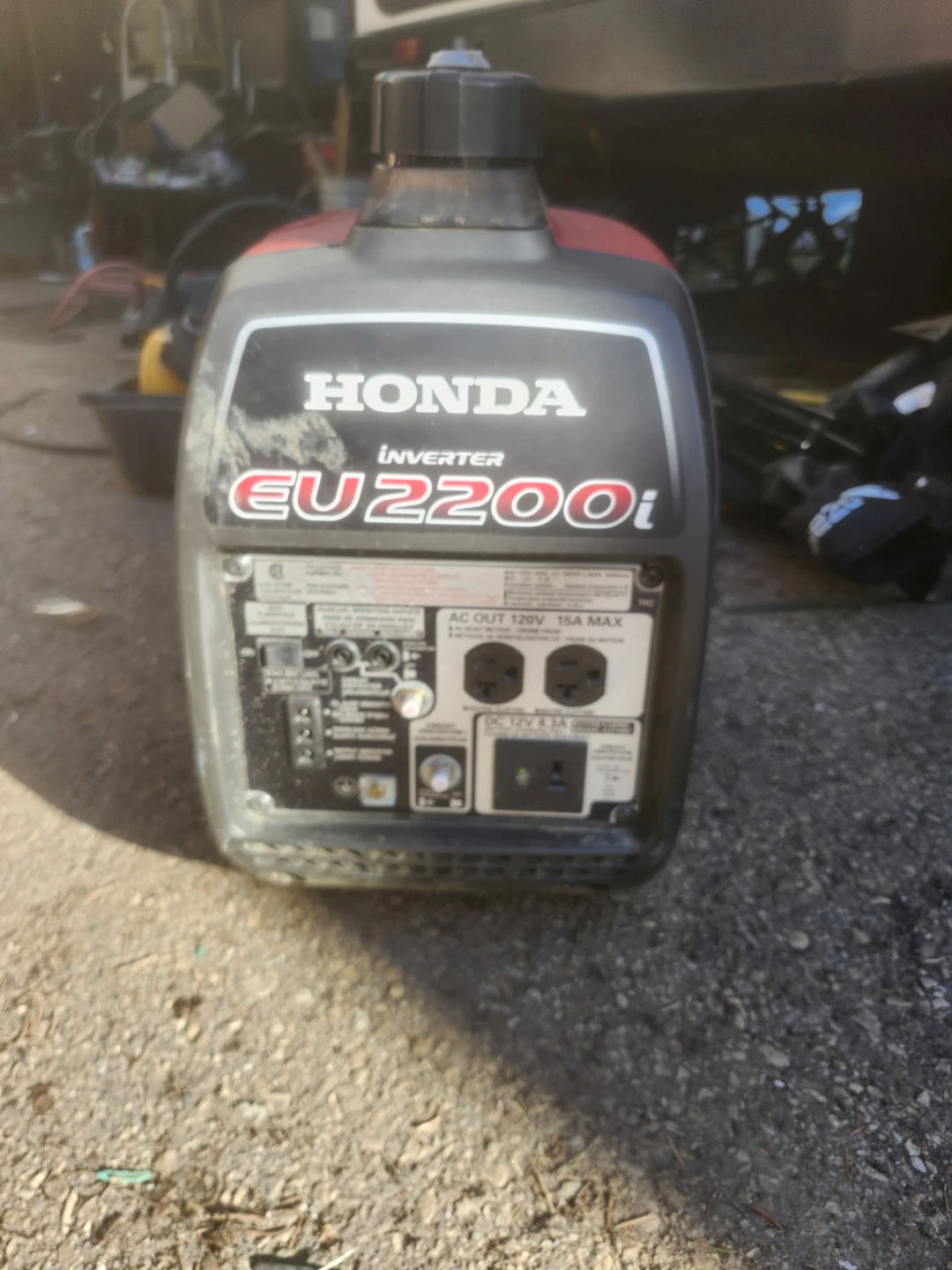 Honda EU2200i Inverter Generator - photo 3