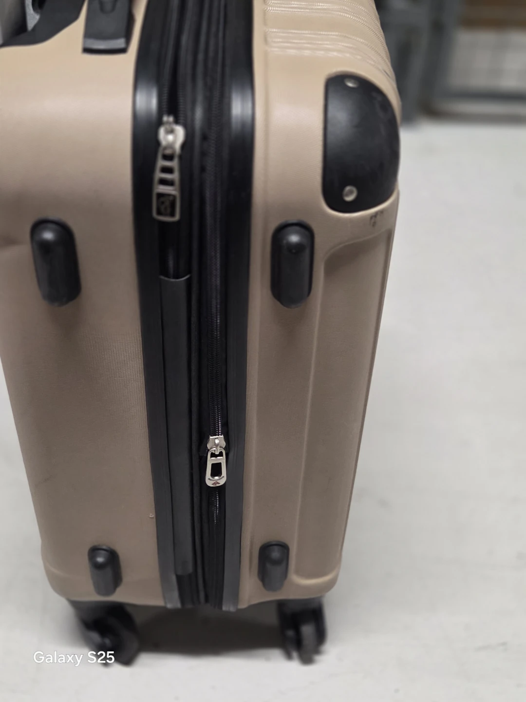 Travelers Club Luggage - photo 5