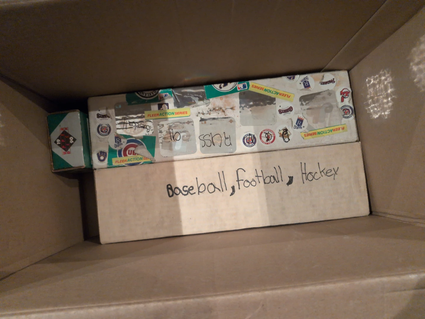 Attic find: 80-90s Hockey, football, basketball, misc - photo 4