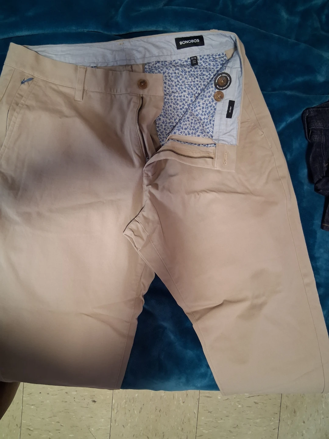 Bonobos Khaki Slim Fit Chinos Size 33x32