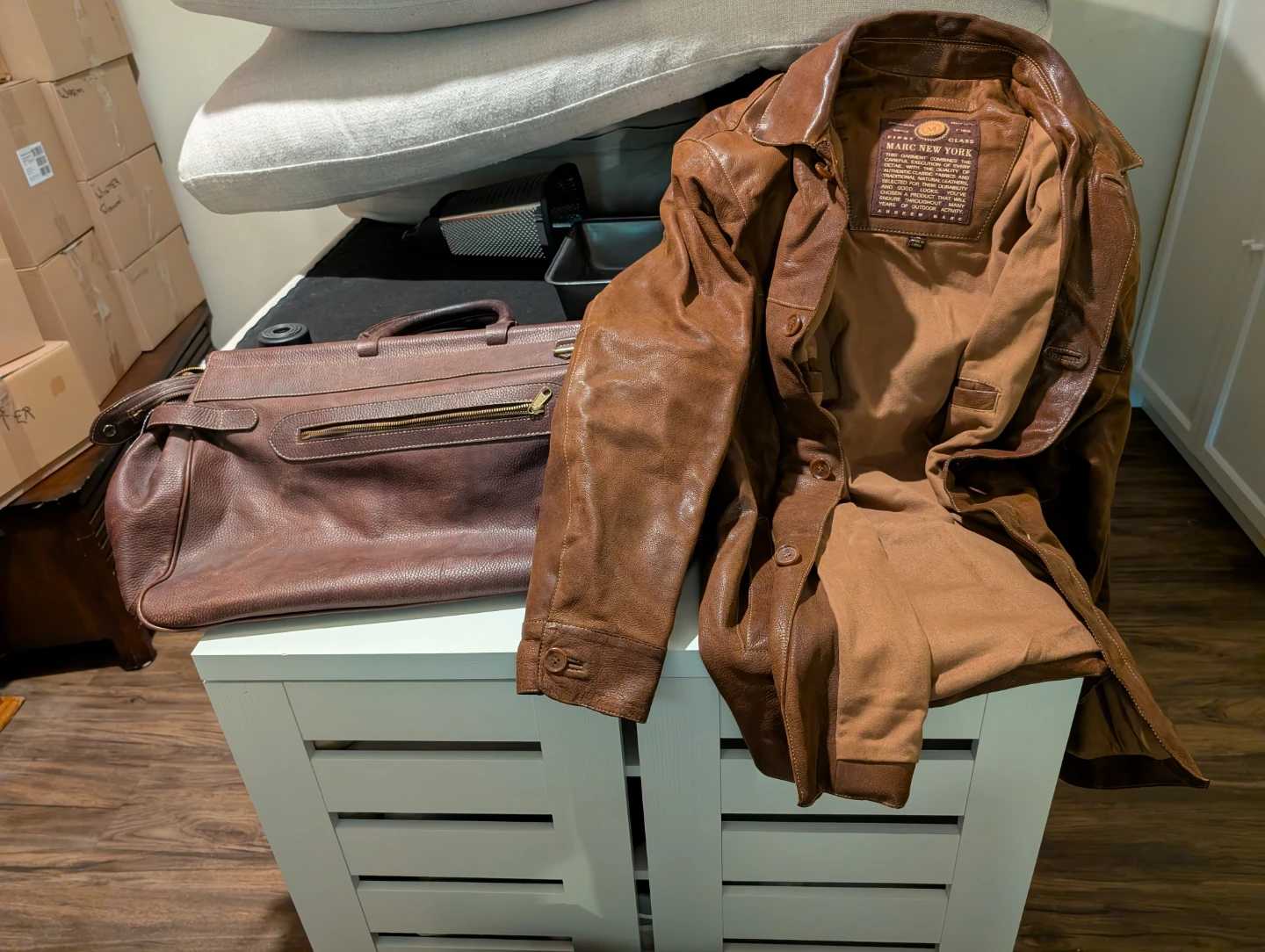 leather jacket/briefcase