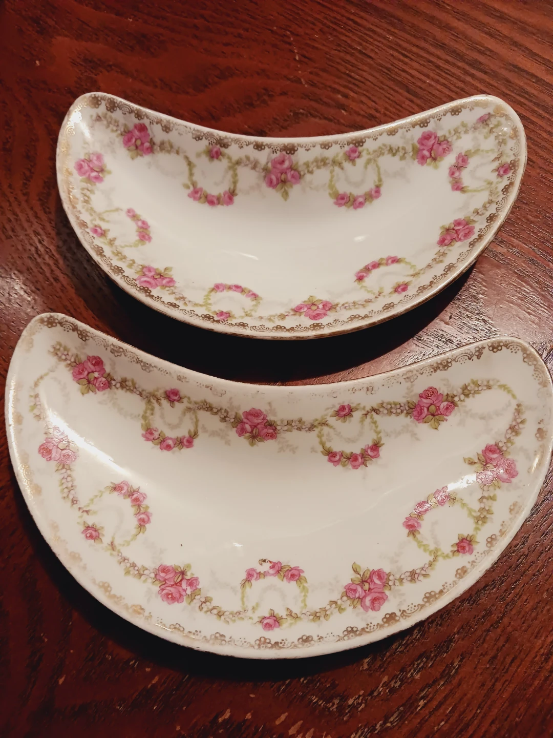 Pair of Antique Austrian Crescent Floral Porcelain Side Dishes - photo 4