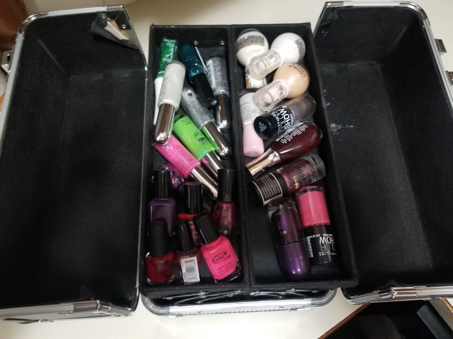 Silver Nail Polish Case with Assorted Polishes - photo 3