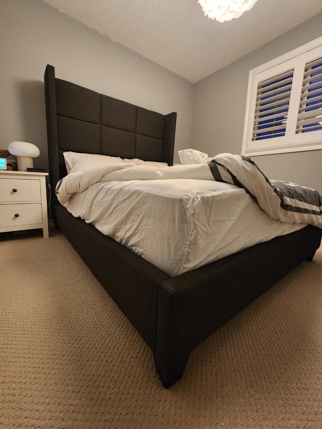 Urban Barn Queen Bed Frame – Great Condition - photo 4