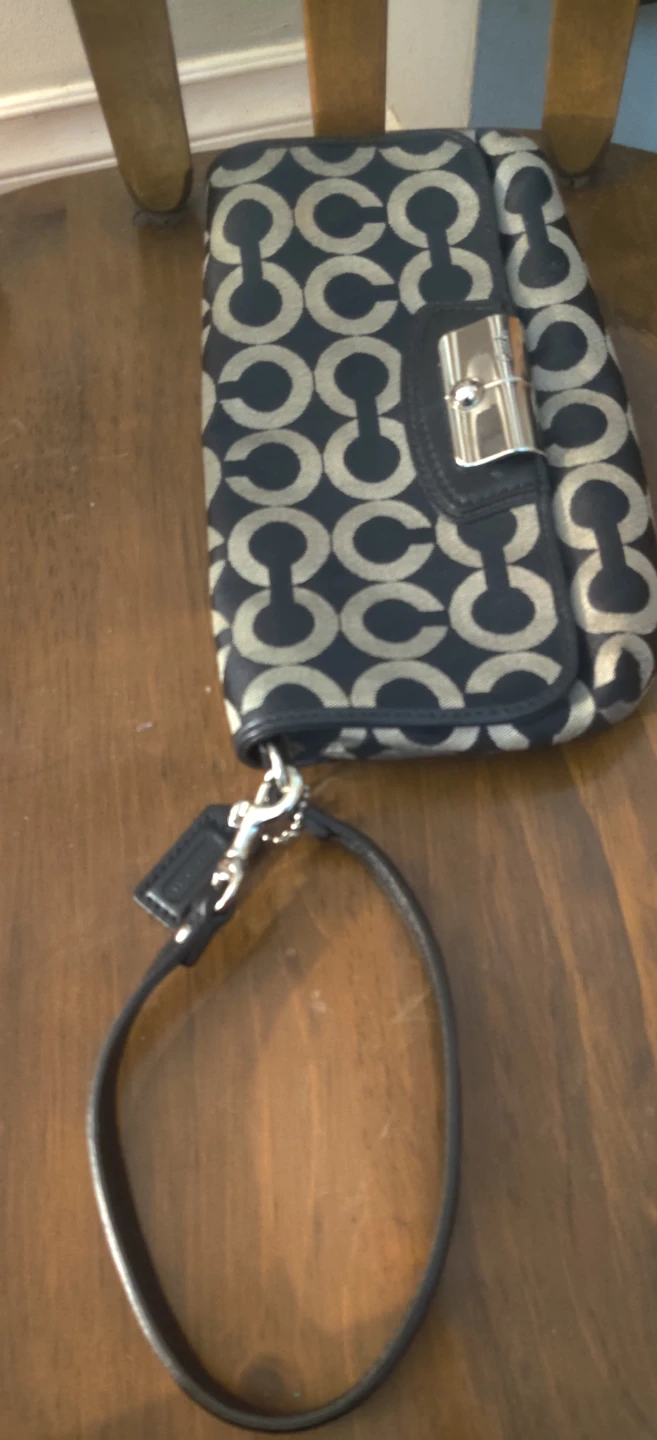 Coach Monogram Clutch Wallet - photo 5