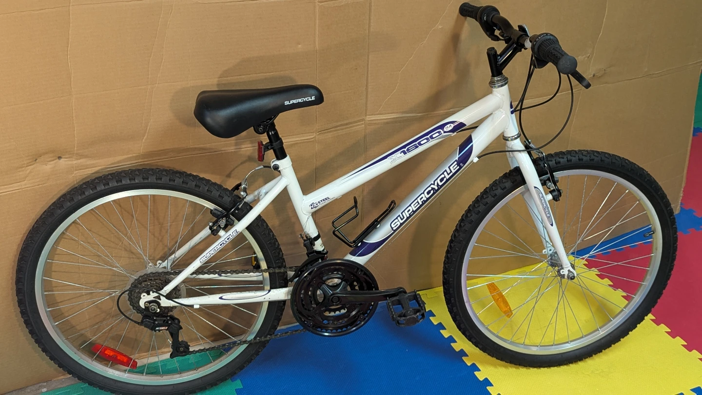 24" (sold by hobby-bike mechanic) Supercycle Mtn Bike, 18 speeds