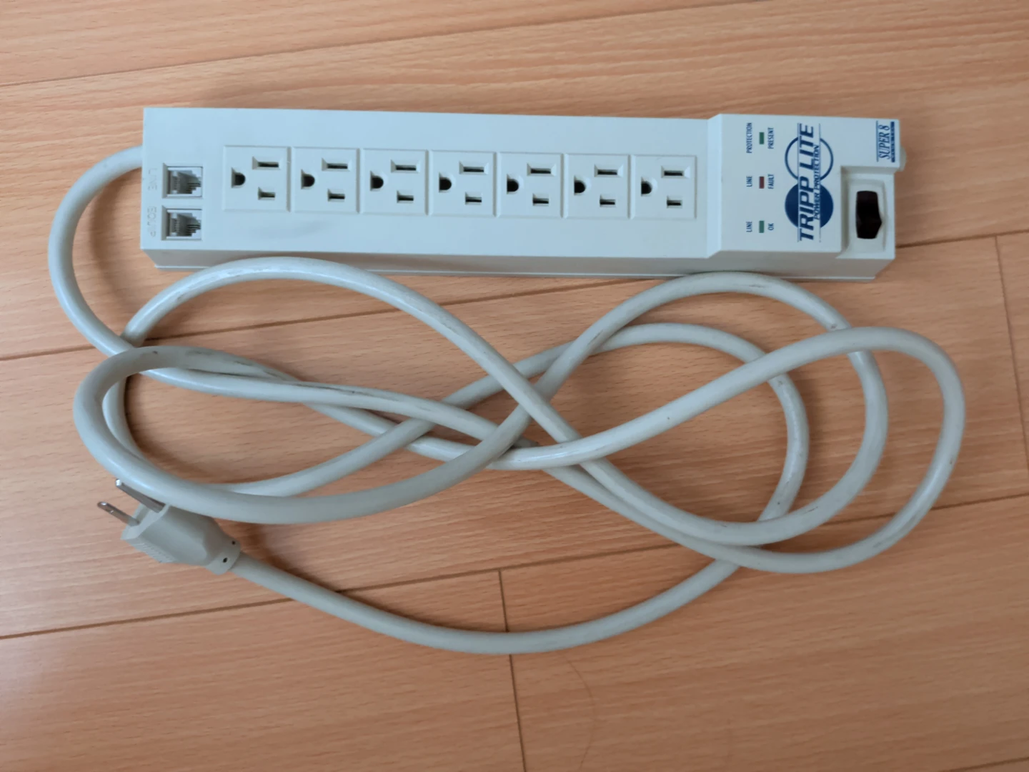 TRIPP LITE Surge Protector Power Strip