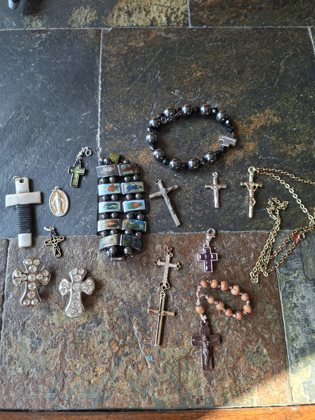 Vintage & Modern Religious Jewelry Lot