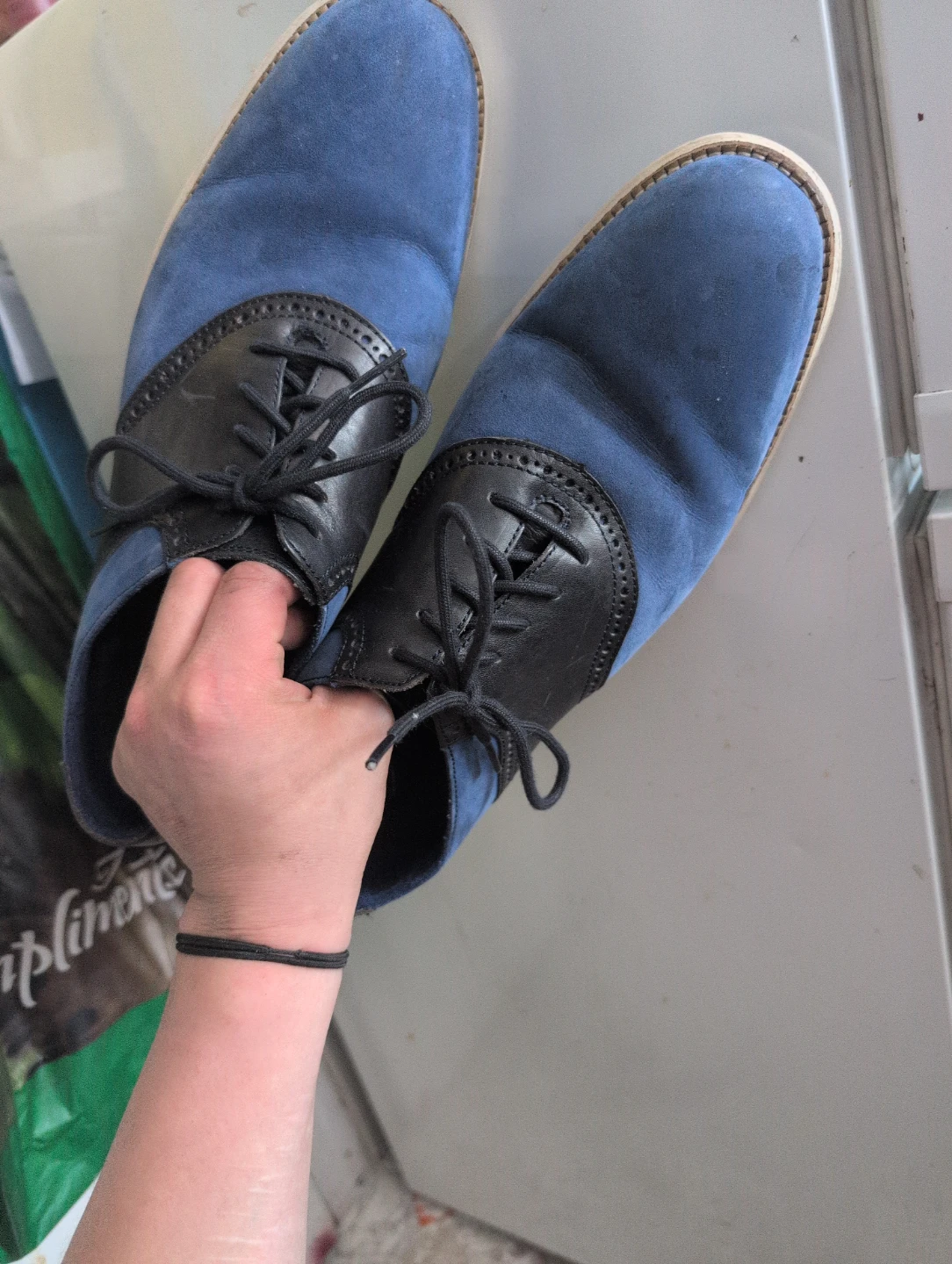 Cole Haan blue and black wingtip Oxford shoe size 10