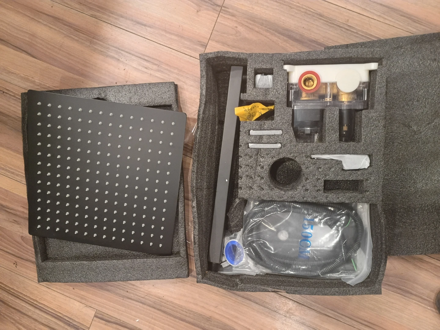 Black Square Rainfall Shower Head Set