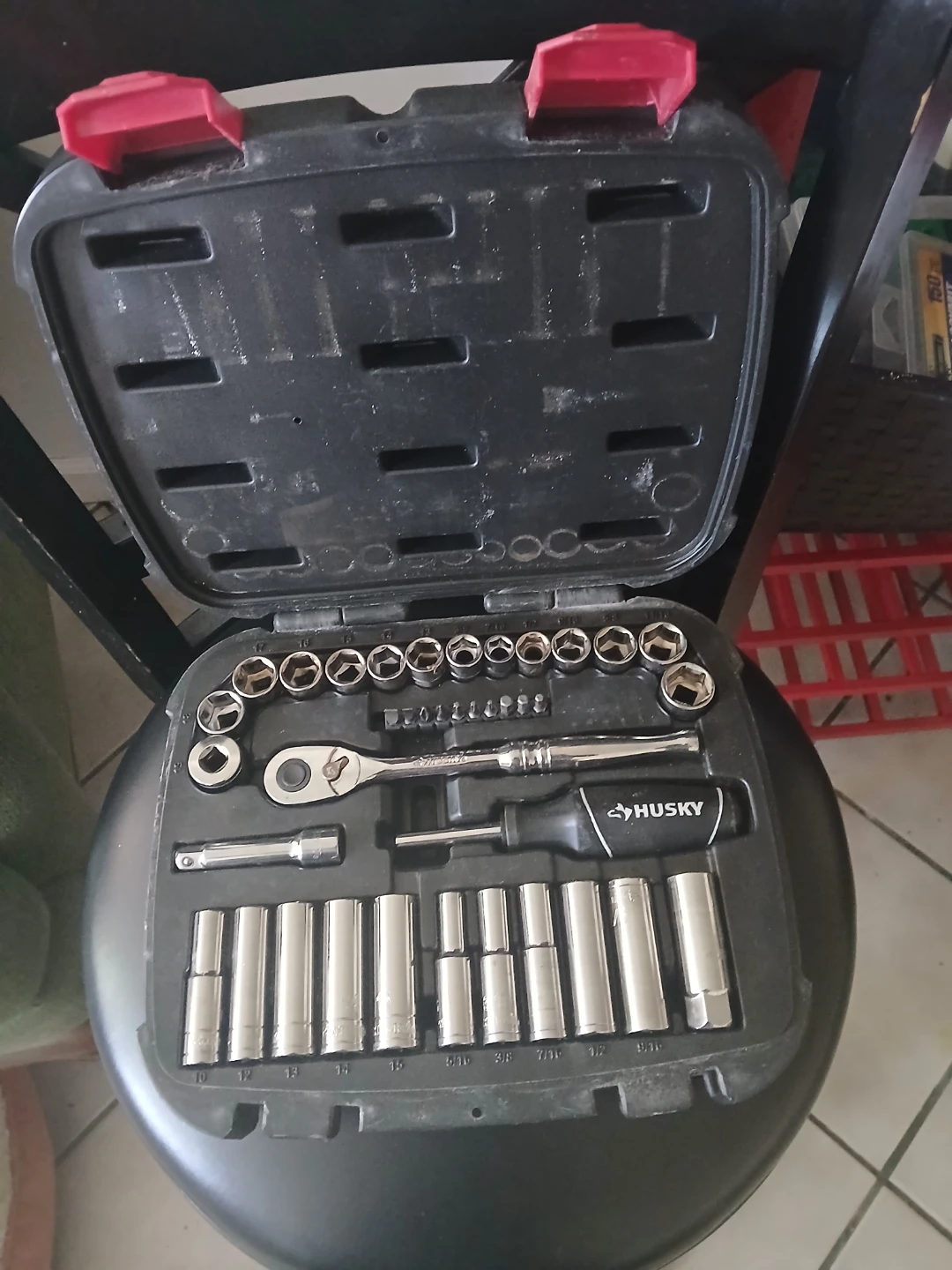 Husky 38 pice set