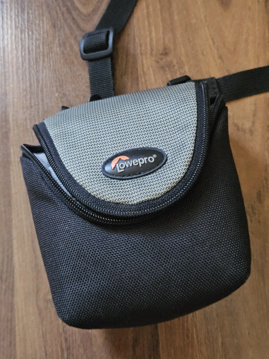 Lowepro Camera Pouch - photo 2