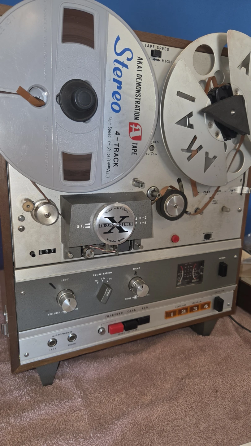 AKAI X-1800SD Reel-to-Reel Tape Recorder