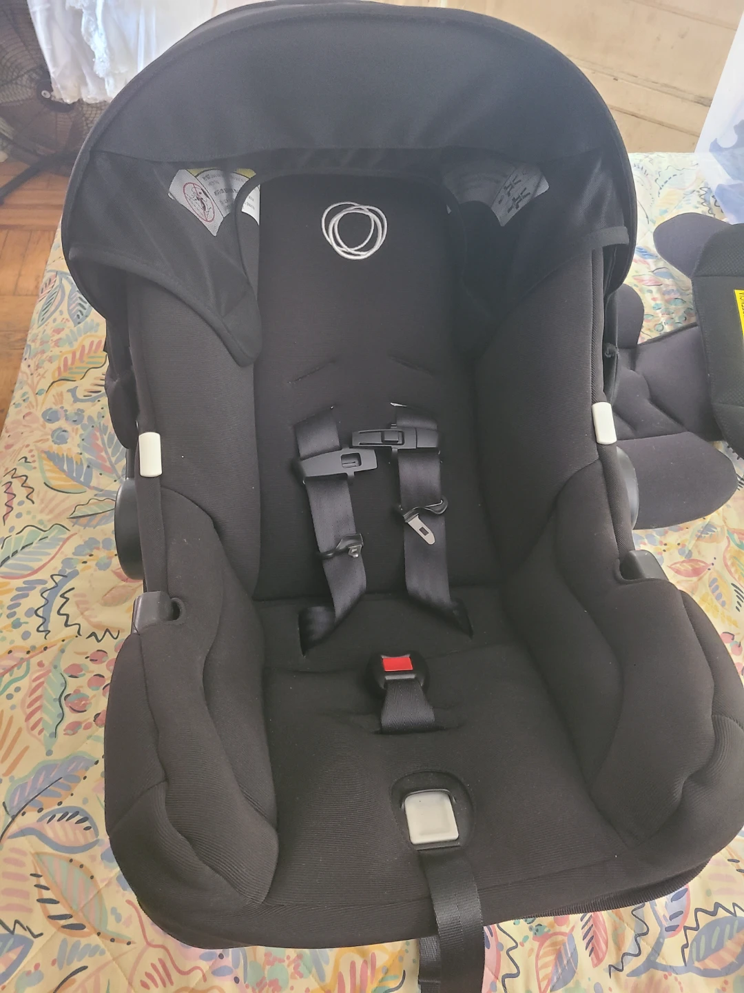 Bugaboo Baby Car Seat and base